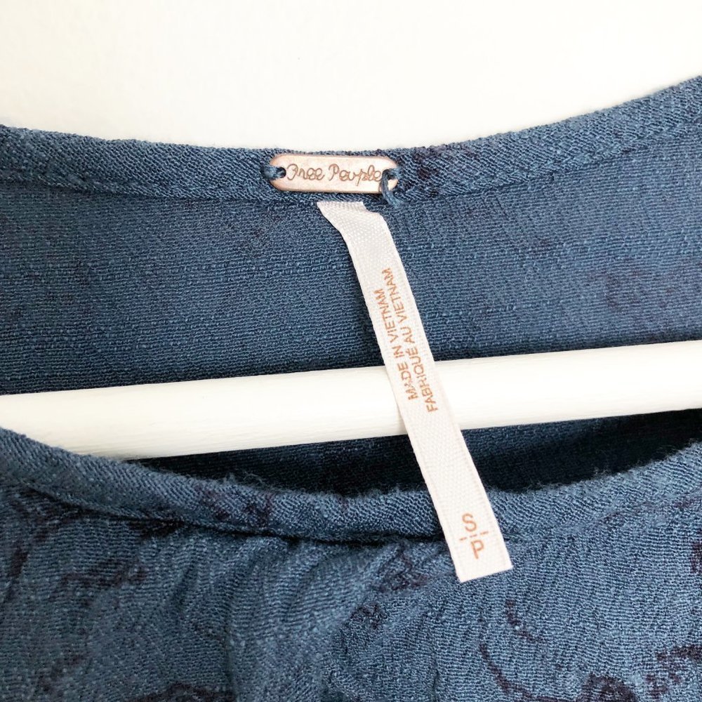 Free People Look Through Crinkle Keyhole Tank  Top - Picture 7 of 8